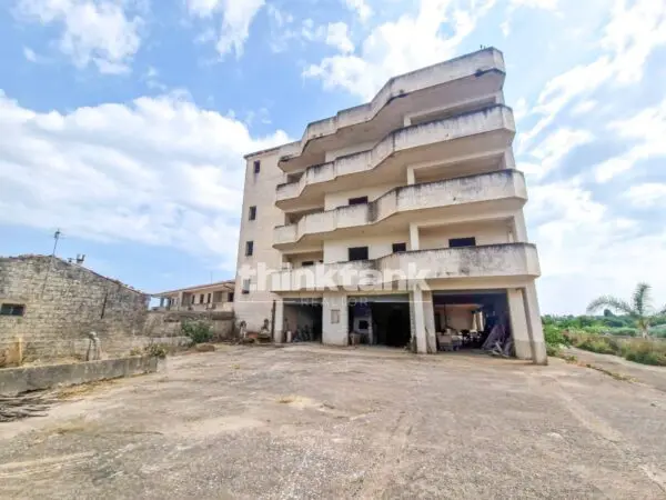 Stabile/Palazzo via Calanchi, Modica