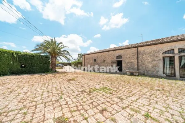 Villa strada Comunale Annunziaata-cifali, Ragusa