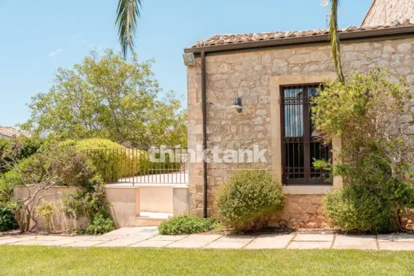 Villa strada Comunale Annunziaata-cifali, Ragusa