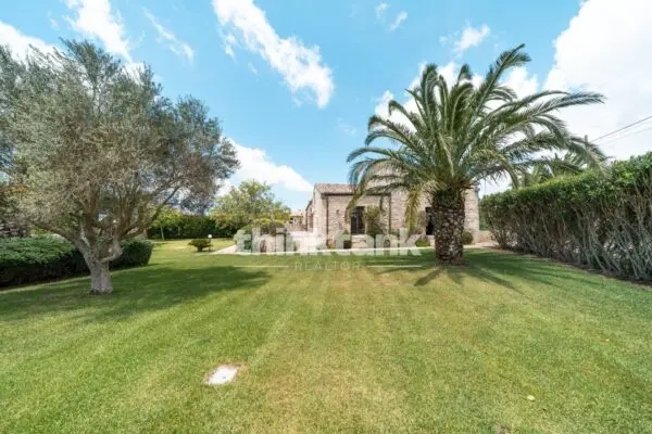 Villa strada Comunale Annunziaata-cifali, Ragusa