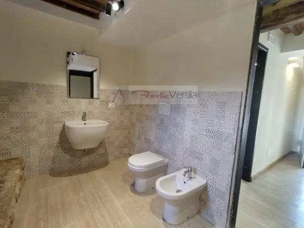 Casa Indipendente via, Pietrasanta