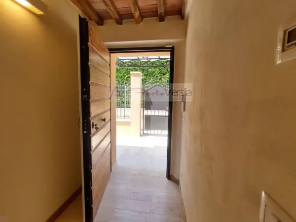 Casa Indipendente via, Pietrasanta