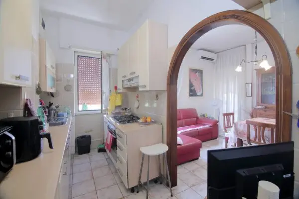 Appartamento via Rivisondoli 47, Roma