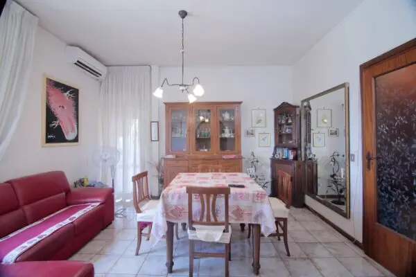Appartamento via Rivisondoli 47, Roma