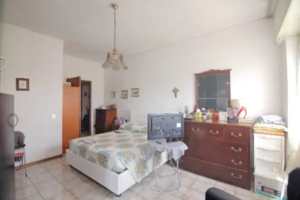 Appartamento via Rivisondoli 47, Roma