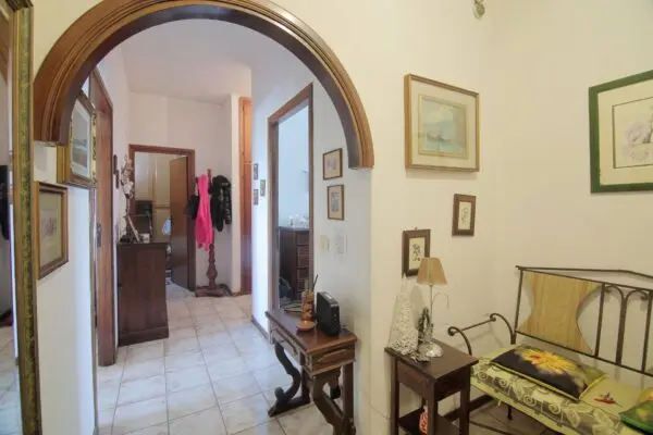 Appartamento via Rivisondoli 47, Roma