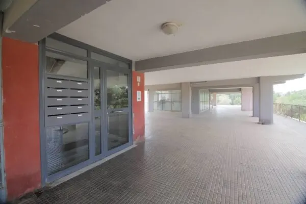 Appartamento via Rivisondoli 47, Roma