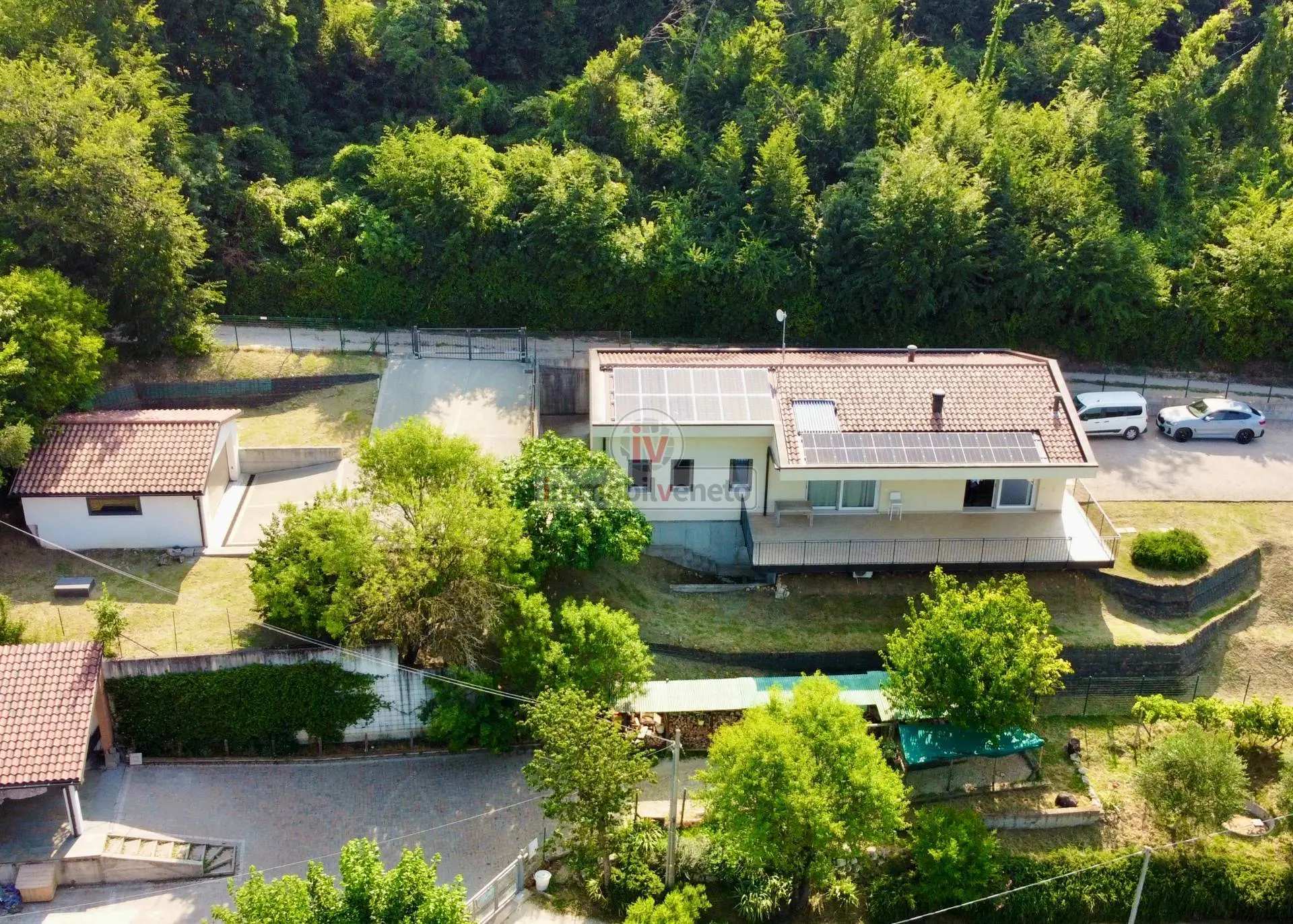 Immagine per Casa indipendente in vendita a Valdastico VIA GROTTE 