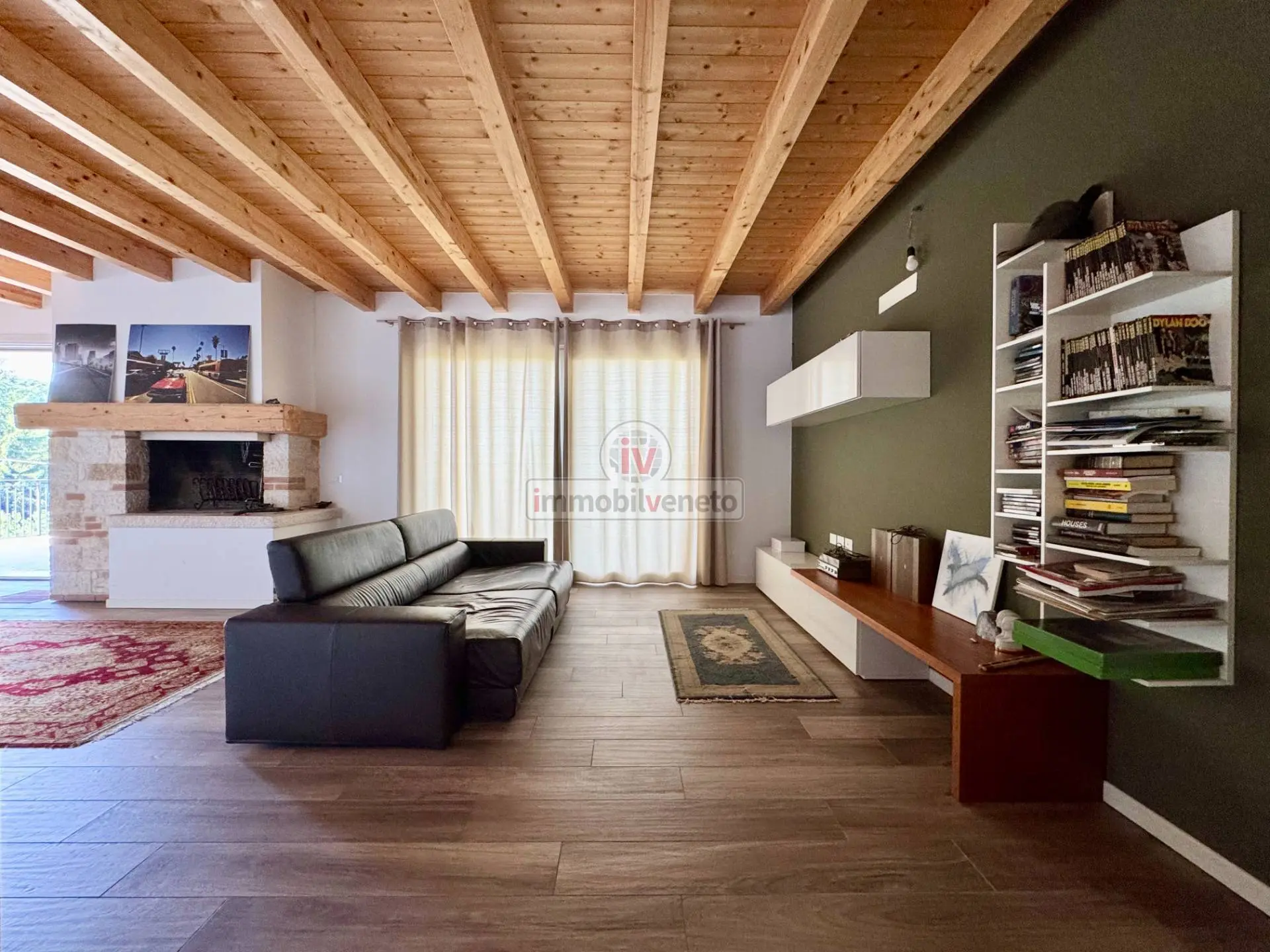Immagine per Casa indipendente in vendita a Valdastico VIA GROTTE 