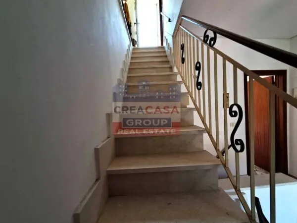 Casa Indipendente piazza Cutrufelli, Graniti
