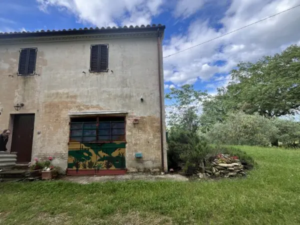 Villa Trifamiliare via Contrada Colle, Montecarotto