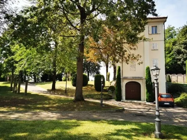 Villa strada Castelvecchio 36, Moncalieri