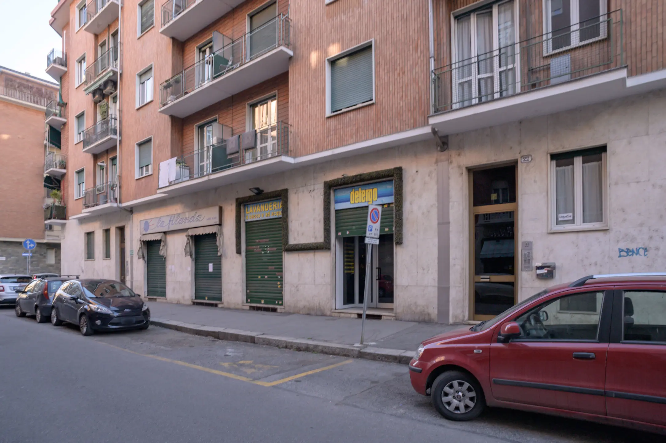 Immagine per Negozio in vendita a Torino via Emanuel 22