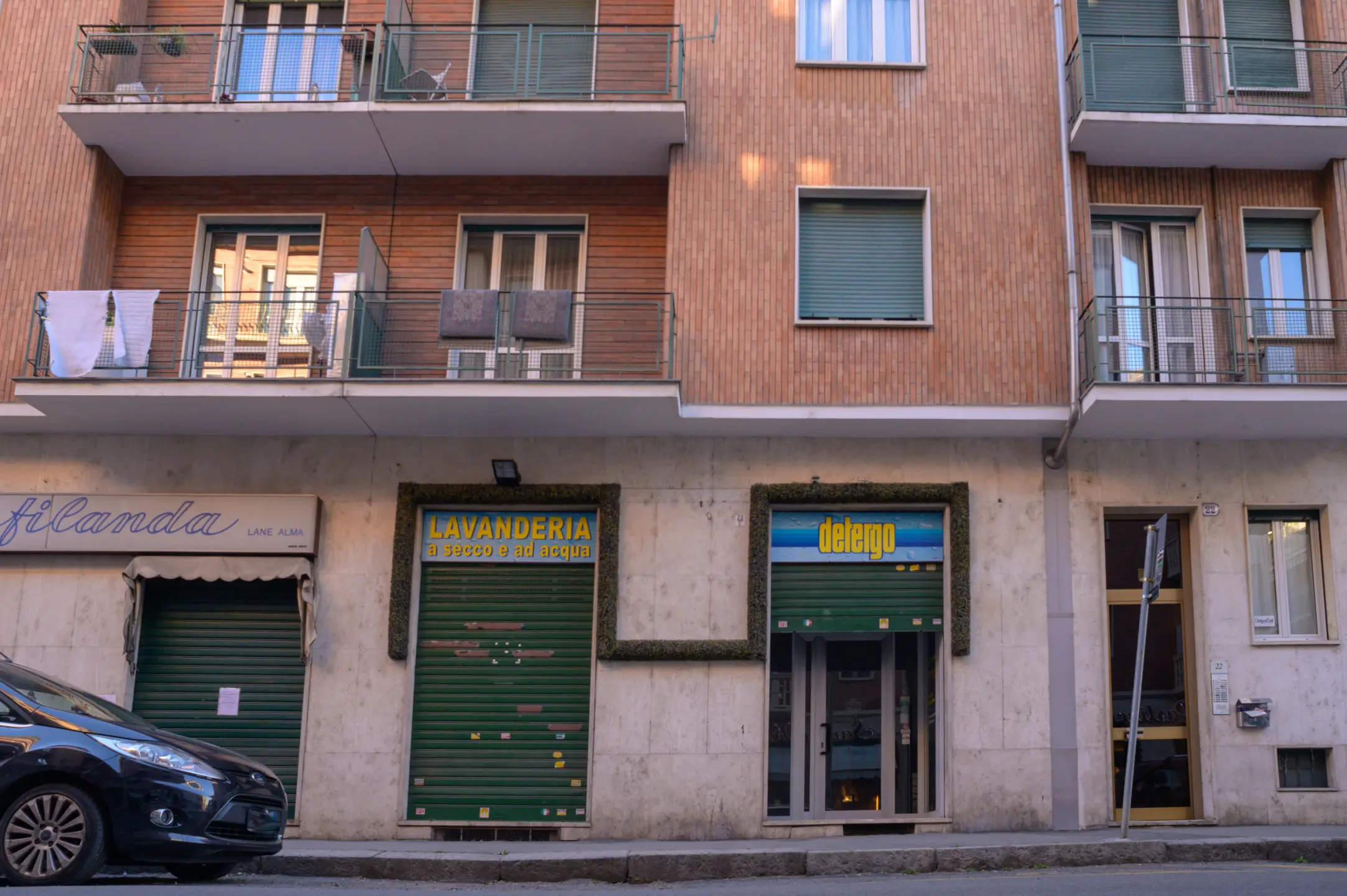 Immagine per Negozio in vendita a Torino via Emanuel 22