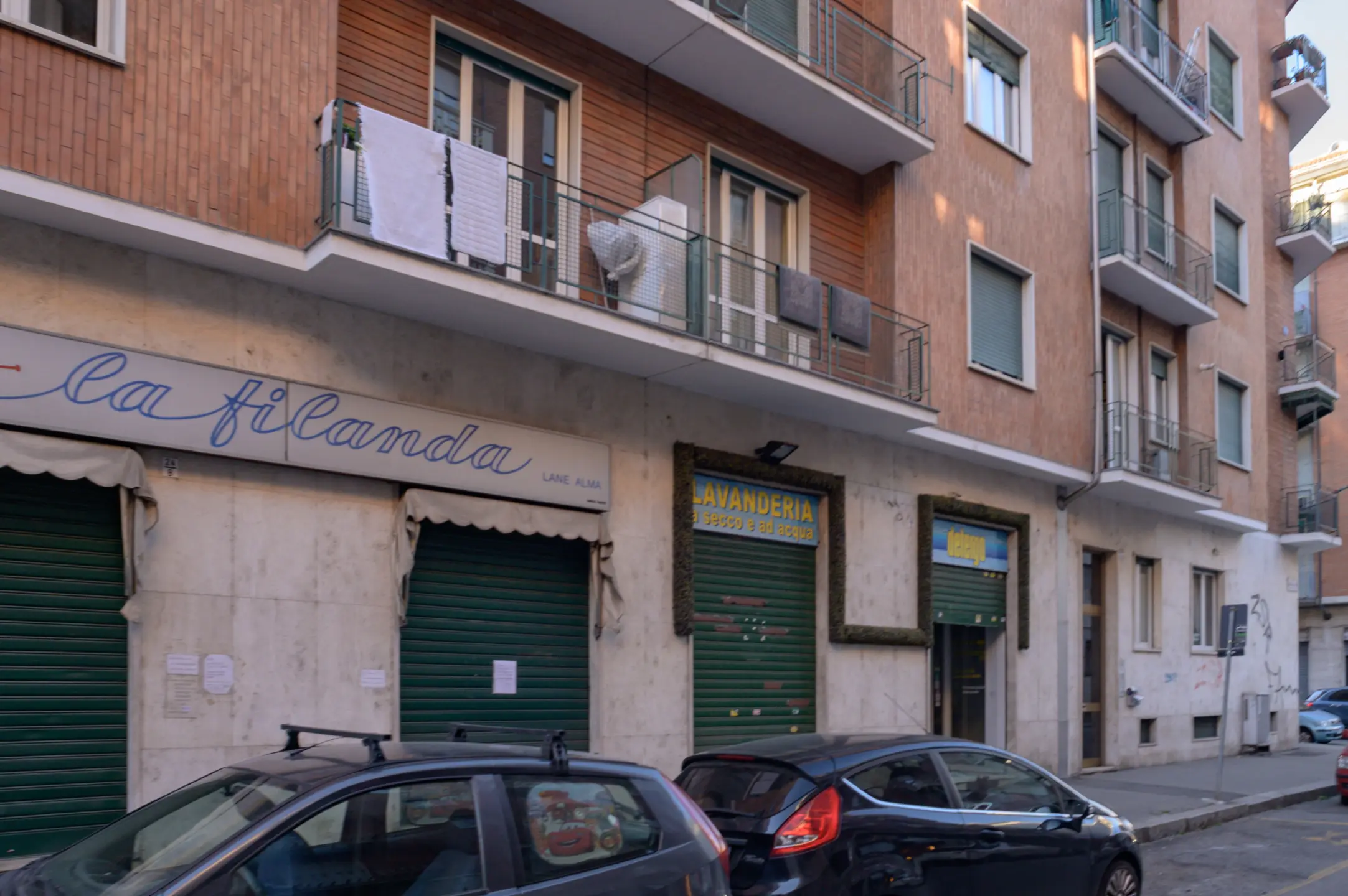 Immagine per Negozio in vendita a Torino via Emanuel 22