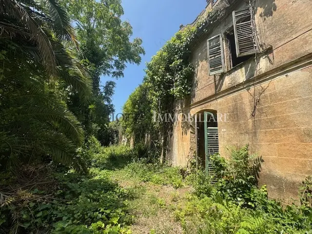 Immagine per Casale in vendita a Livorno via Postignano