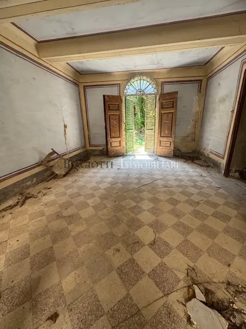 Immagine per Casale in vendita a Livorno via Postignano