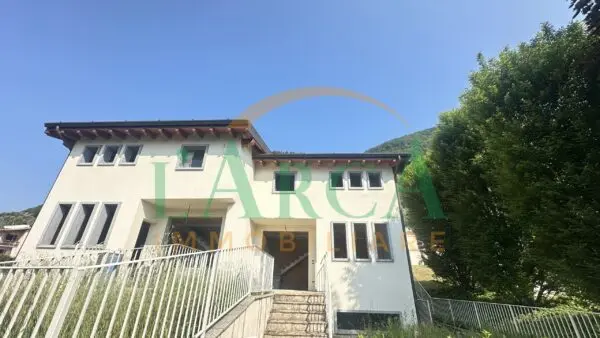 Villa Bifamiliare via Caverniga 16, Sarnico