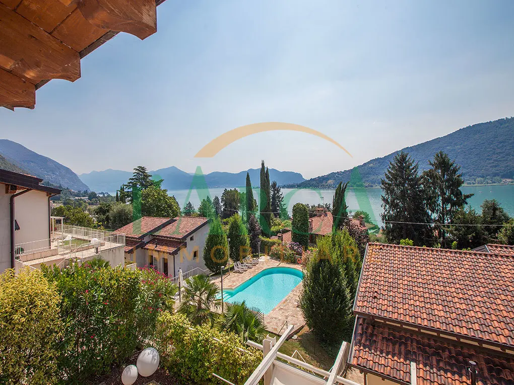 Immagine per Villa bifamiliare in vendita a Sarnico via Caverniga 16