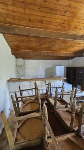 Rustico via Località Para, Airole