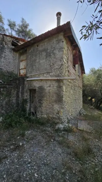 Rustico via Località Para, Airole
