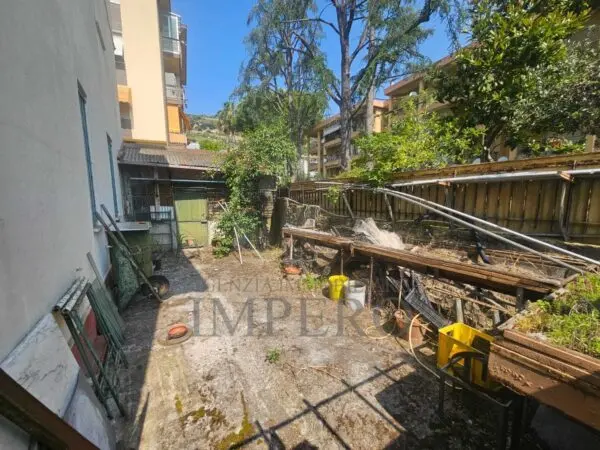 Villa Trifamiliare via Alba 6, Bordighera