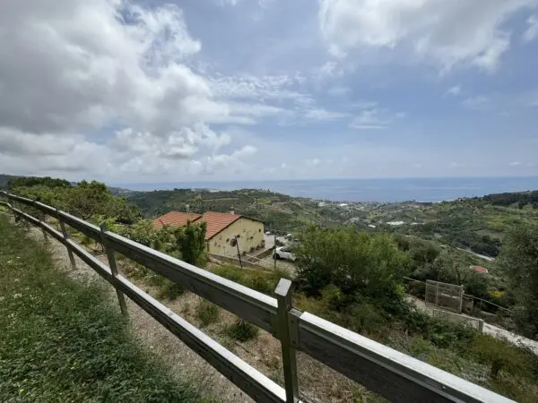 Villa Bifamiliare via Gramegna 7, Castellaro