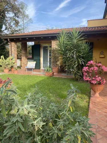 Villa via Palvotrisia 38, Castelnuovo Magra