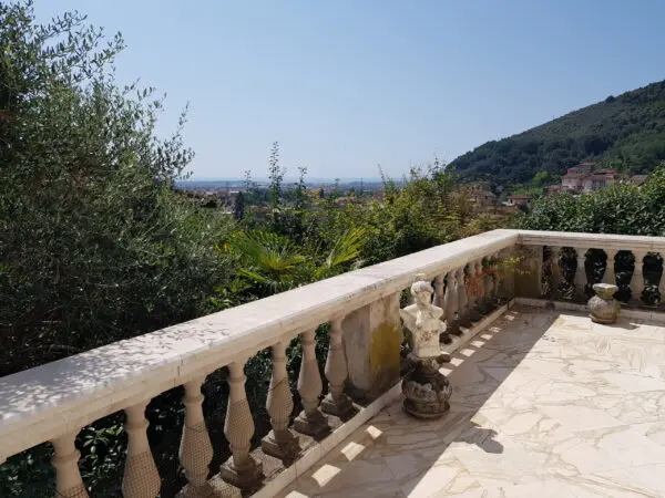 Villa via Milazzo 65, Carrara