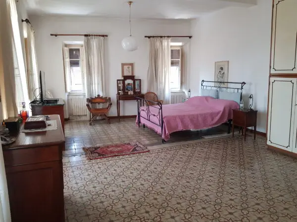 Villa via Milazzo 65, Carrara