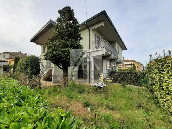 Villa via Romana, San Marco, Lucca