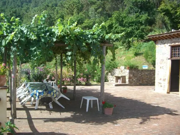 Casale via Don Aldo Mei, Buti
