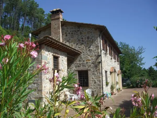 Casale via Don Aldo Mei, Buti