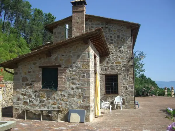 Casale via Don Aldo Mei, Buti