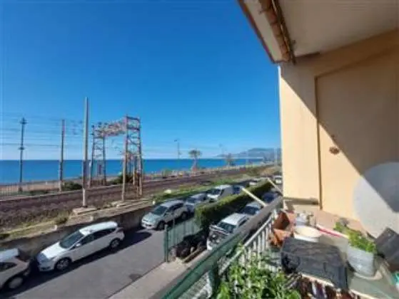 Appartamento via Ferrara 6, Bordighera