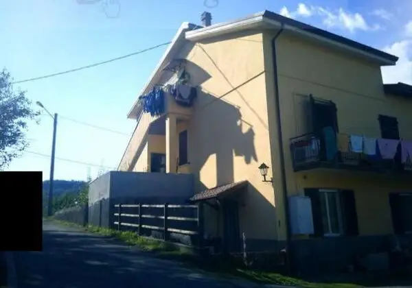 Appartamento via Boracchia 13, Beverino