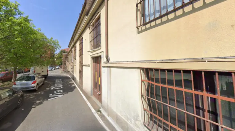 Immagine per Locale Commerciale in Vendita a Torino Via Dronero 6