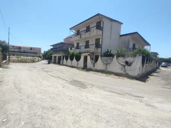Trilocale via San Germano 14, San Lorenzo