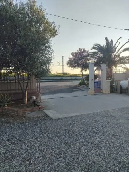 Bilocale via E 90, Motta San Giovanni
