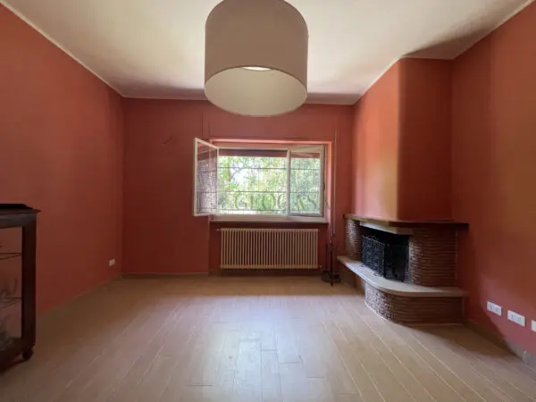 Villa via Bradiola 7, Sarzana