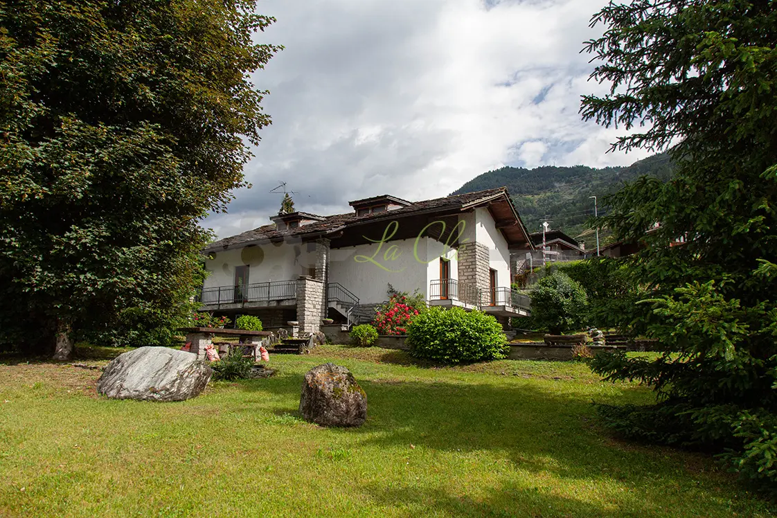 Immagine per Villa a schiera in vendita a La Salle via Frazione Villaret 32