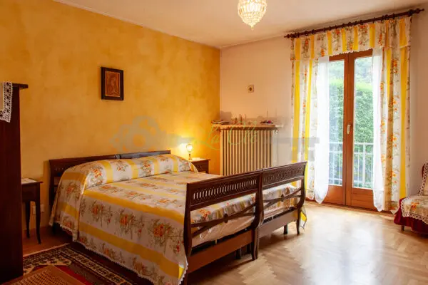 Villa A Schiera via Frazione Villaret 32, La Salle