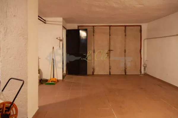 Villa A Schiera via Frazione Villaret 32, La Salle