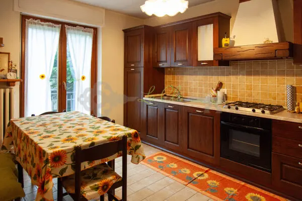 Villa A Schiera via Frazione Villaret 32, La Salle