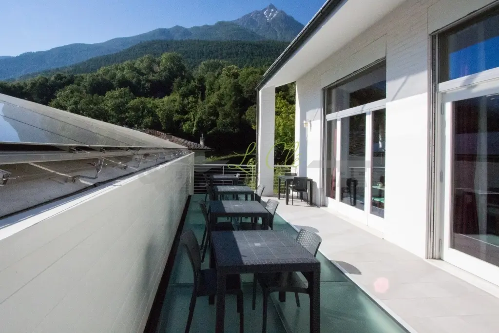 Immagine per Albergo in vendita a Brissogne via Frz Neyran Dessus 70