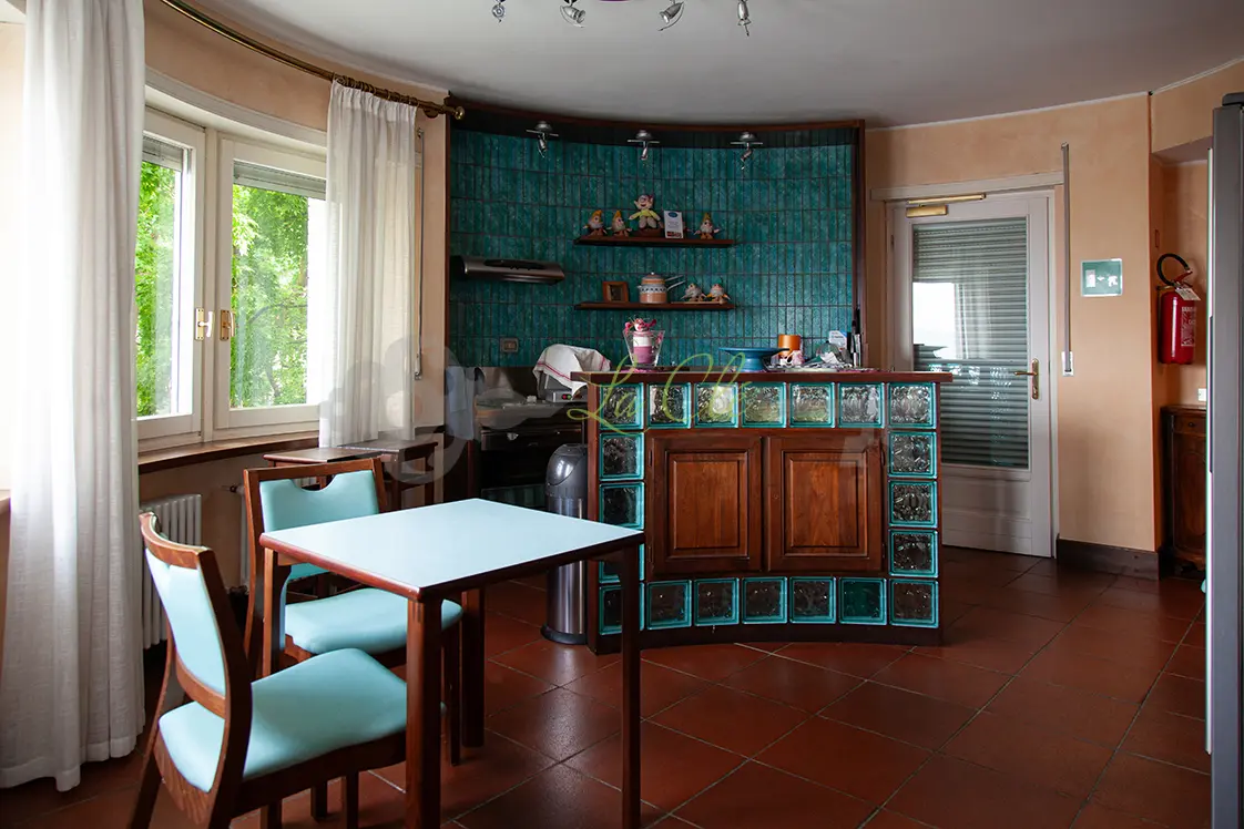 Immagine per Albergo in vendita a Brissogne via Frz Neyran Dessus 70