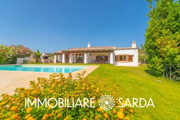 Villa via Località Surrau, Arzachena