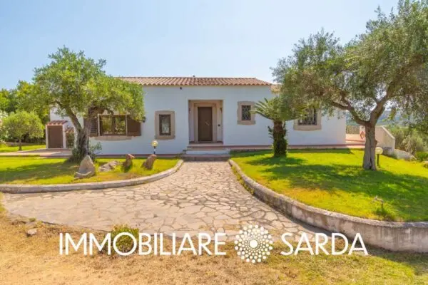 Villa via Località Surrau, Arzachena