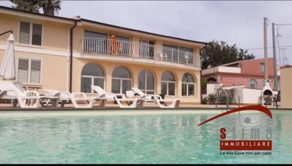 Villa via Maddalena S n, Siracusa