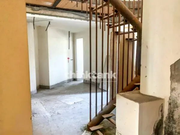 Appartamento via Tezzano 8, Catania